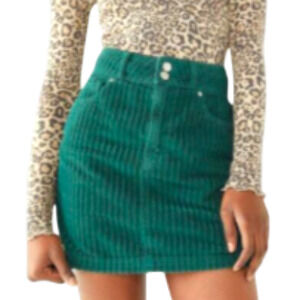 BDG Urban Outfitters Green Corduroy Mini Skirt Size M Juniors